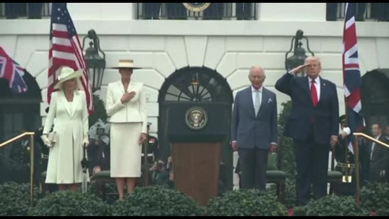 Carlo III e Camilla da Trump, la cerimonia alla Casa Bianca