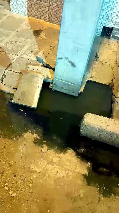 Moradora cobra conserto de galeria aberta há duas semanas no bairro da Maternidade, em Patos