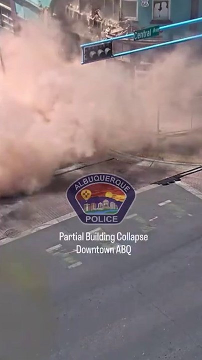 Traffic camera captures Albuquerque diner collapsing