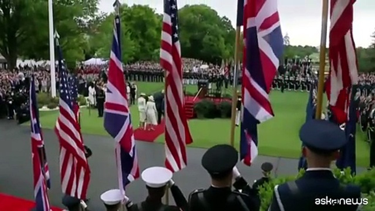 Carlo III e Camilla da Trump, la cerimonia alla Casa Bianca