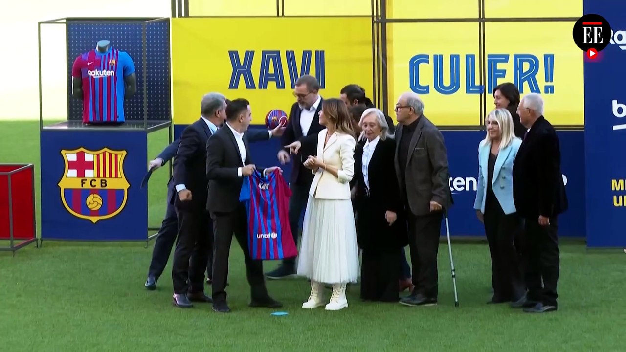 Xavi Hernández se estrena como técnico del Barcelona e ilusiona a la hinchada culé