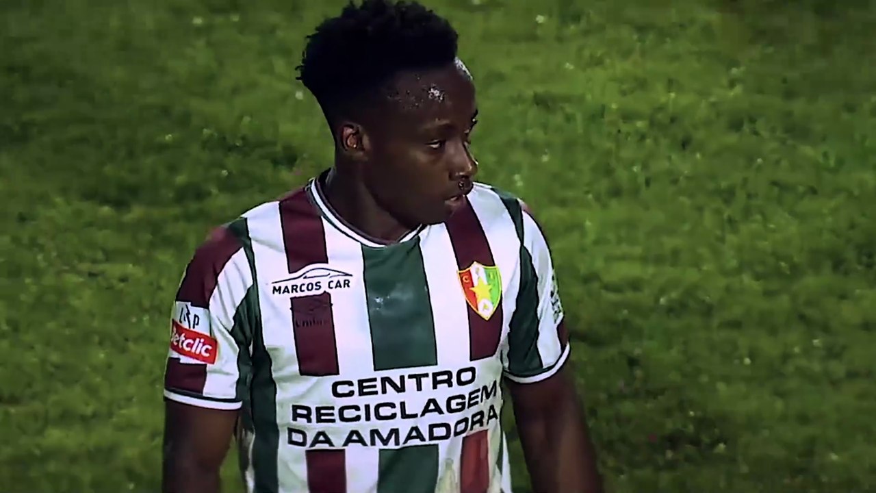 Alex Sola | Estrela Amadora