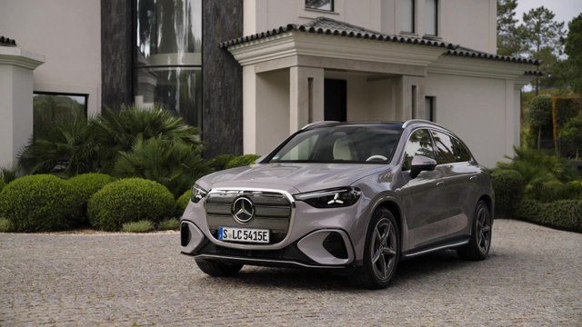 Mercedes-Benz GLC 400 4MATIC with EQ Technology Design Preview in Lavender silver