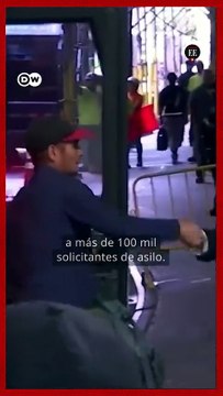 Más de 100.000 solicitantes de asilo han llegado a Nueva York desde 2022