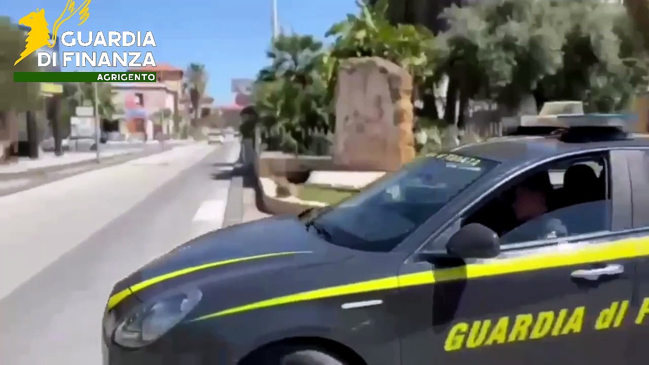 Il video del sequestro di una cantina abusiva a Palma di Montechiaro