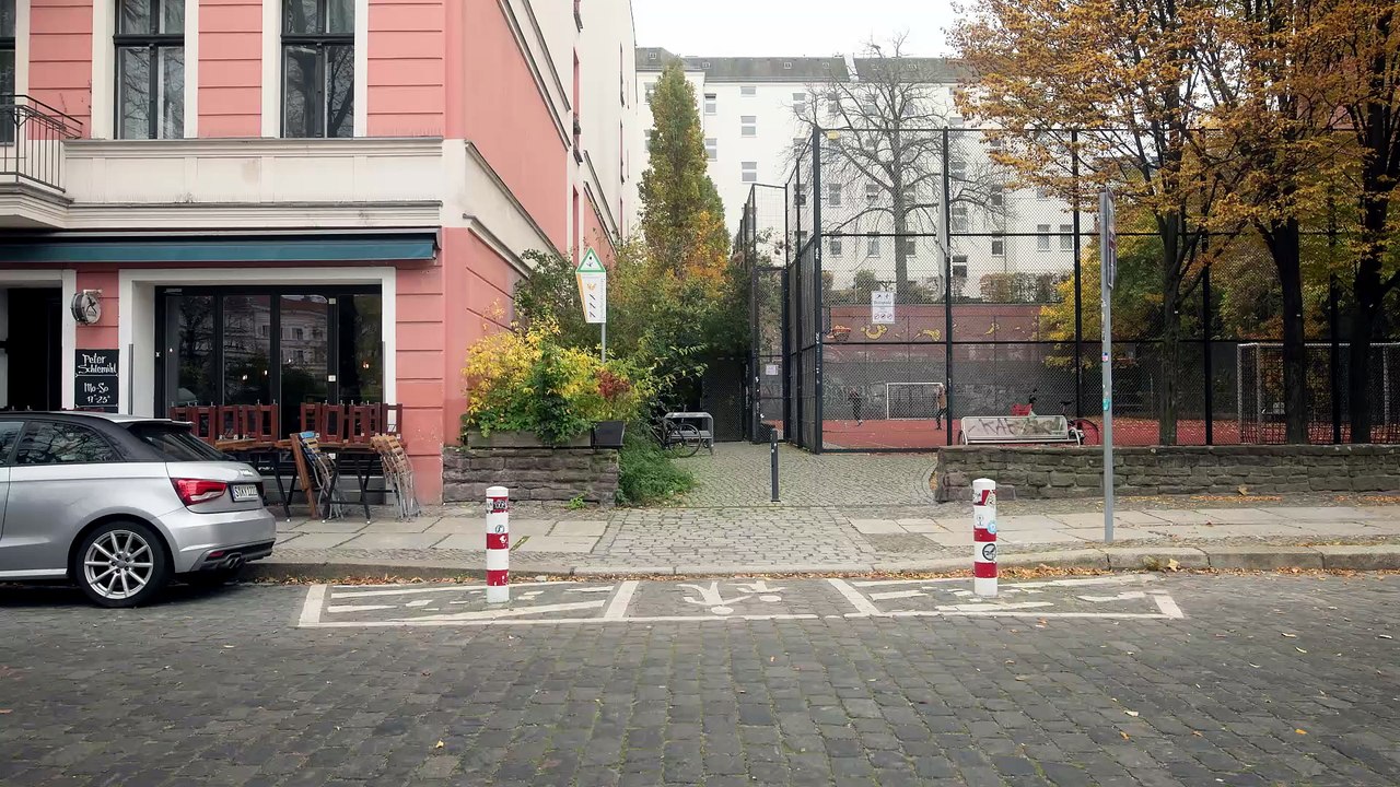 NEVER TOO SMALL: Elegant, Heritage Apartment Renovation, Berlin 46sqm/495sqft