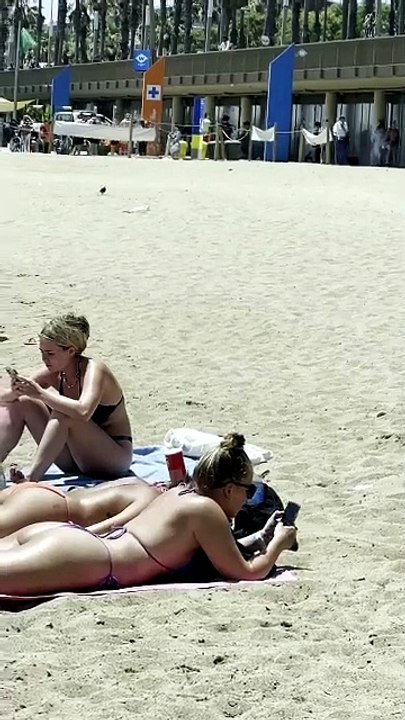 🇪🇸 Nice day at Barcelona beach#SHOT MOVIE ENGLISH SUB#