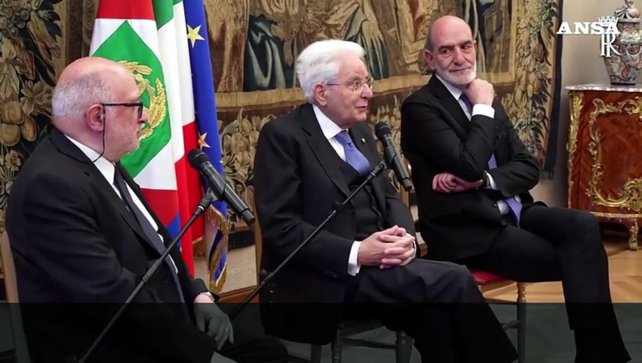 Mattarella: "Togliere dalle mani le armi e mettere nelle mani un libro"