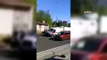 Bornova'da freni patlayan tır karşı şeride geçti: 3 kişi yaşamını yitirdi, 7 kişi yaralandı