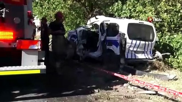 İzmir’de freni boşalan tır 10 araca çarptı: 1’i polis 3 kişi hayatını kaybetti, 5 kişi yaralandı