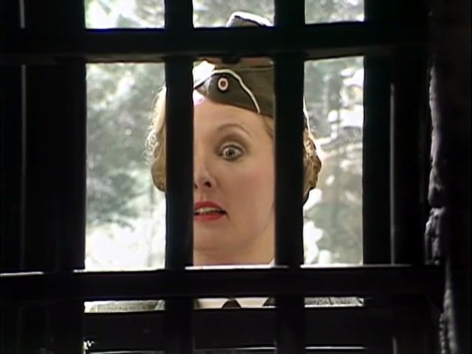 Allo Allo S1E04 - The Execution