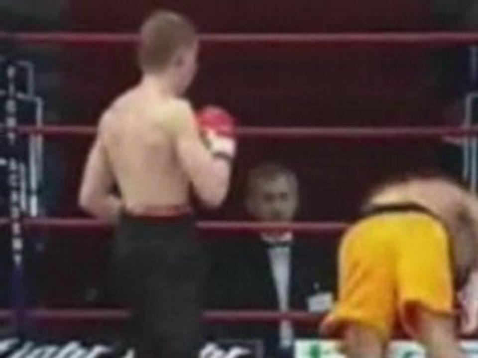 KO au ralentit en direct live