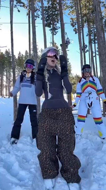 Ya’ll better like this or else… dancing in the snow is hard af😭 #lushlife @beauxpeeps @lucy moch1