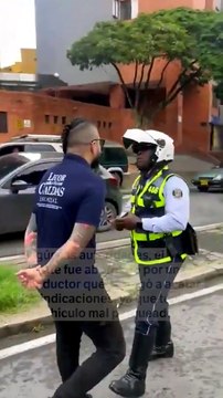 Agente de tránsito recibió insultos racistas; Alcaldía de Cali anuncia sanciones penales