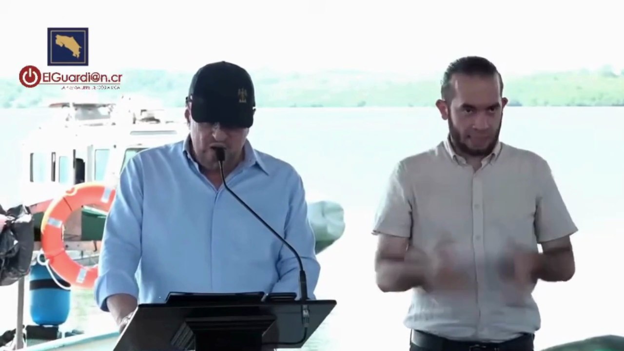 Presidente elogió a Pilar Cisneros y ella se emocionó hasta las lágrimas