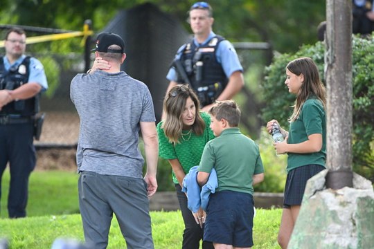Tiroteo En Minneapolis (EE. UU.)- Al Menos Diecisiete Heridos Y Dos Niños Muertos