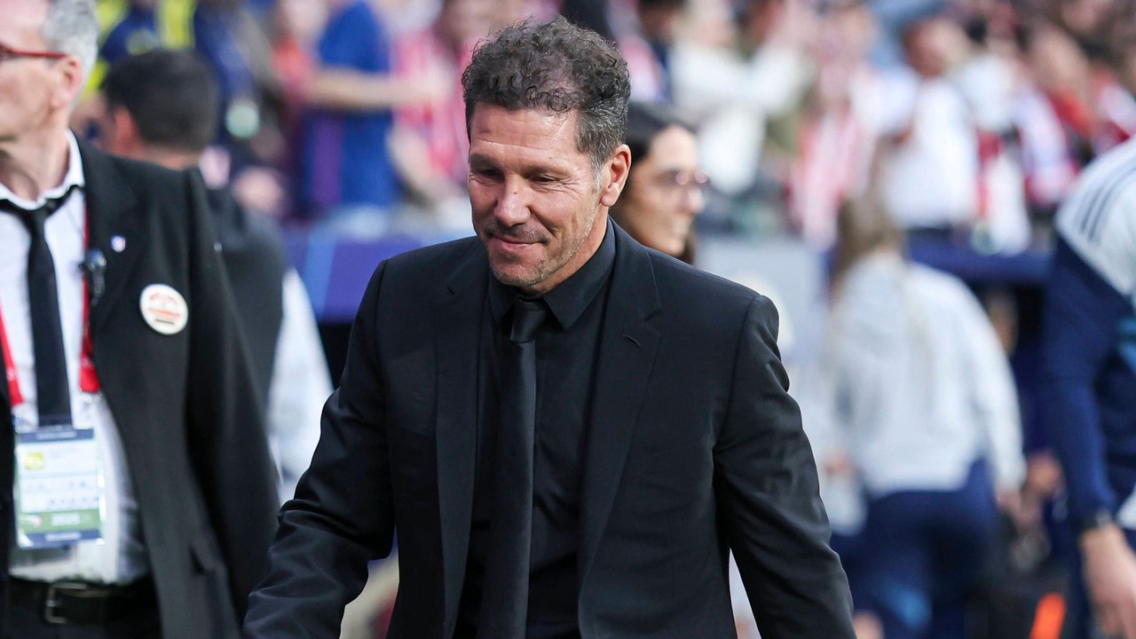 Simeone schmunzelt: 'Mal gibt der VAR, mal nimmt der VAR'