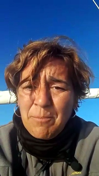 L'ex-batllessa de Montcada i Reixac Laura Campos s'escapa de la intercepció de la Flotilla