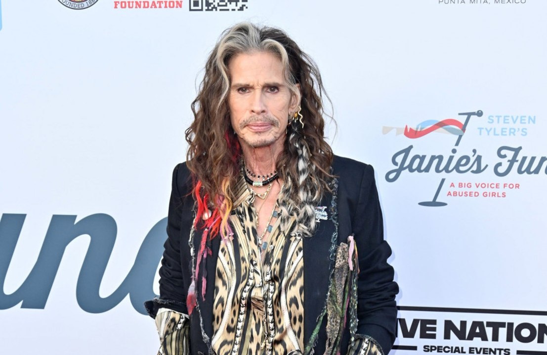 Aerosmith-frontmann steven tyler feiert 'riesigen sieg'