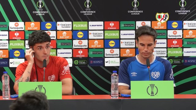 Rueda de prensa completa de Iñigo Pérez y Sergio Camello previa al Rayo Vallecano vs Estrasburgo