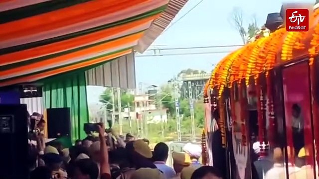 Jammu-Srinagar Direct Train A Reality: Ashwini Vaishnaw Flags Off Vande Bharat Service From Jammu Tawi Railway Station
