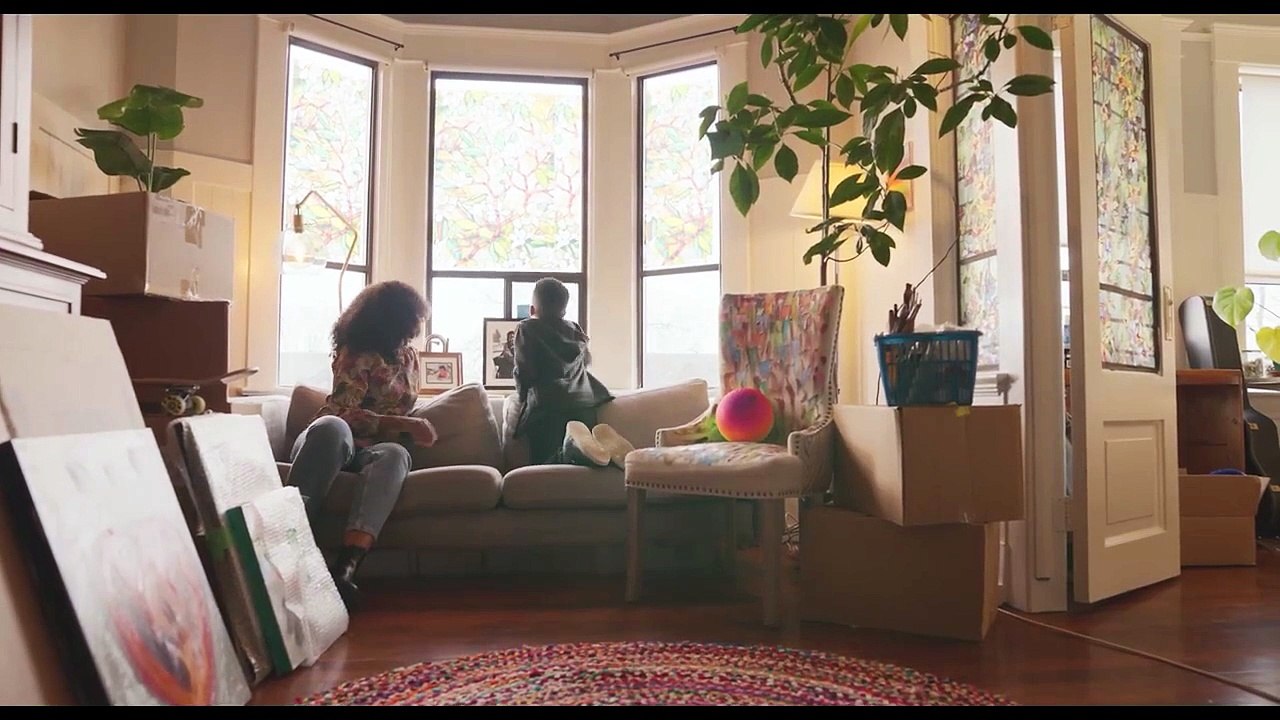 She sees in black & white👩🏾👩🏻They hate her for her color👥Colorblind🕊Full Movie