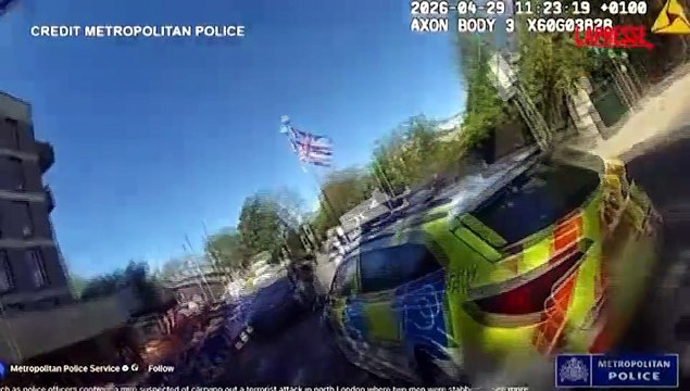 Londra, accoltellamento nel quartiere ebraico: nel video della polizia l'arresto dell'aggressore