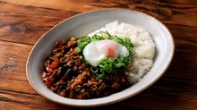 Japanese-Style Dry Curry Cooks Fast And Savory