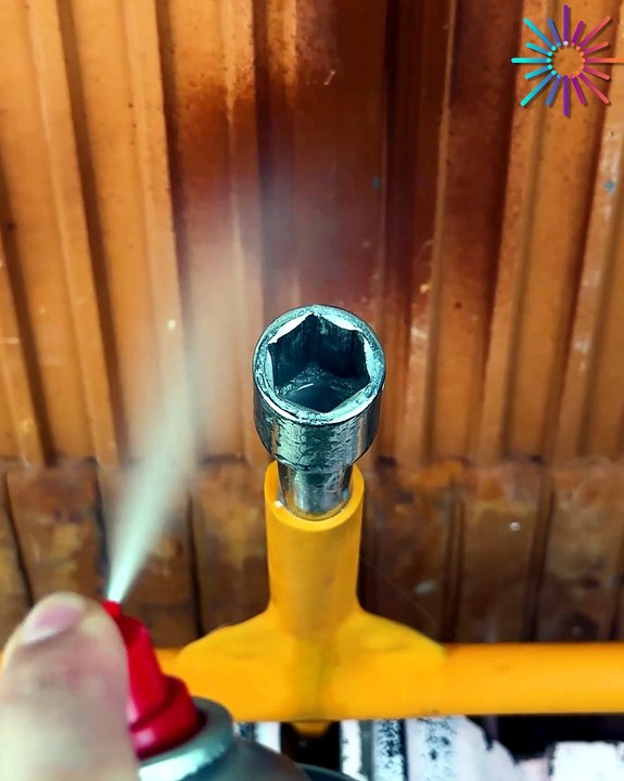 Easy bolt grip trick  🔩