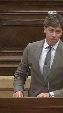 El diputado de Vox Alberto Tarradas defiende el musulmán que no bote en el Parlament y amenaza a una diputada de ERC