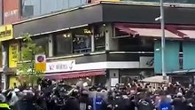 kalabalık bi grup daha gözaltına alındı