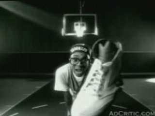 (Spot Video) Nike - Michael Jordan - Is It The Shoes