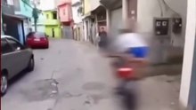 Watch how he outsmarted the police! He led them th