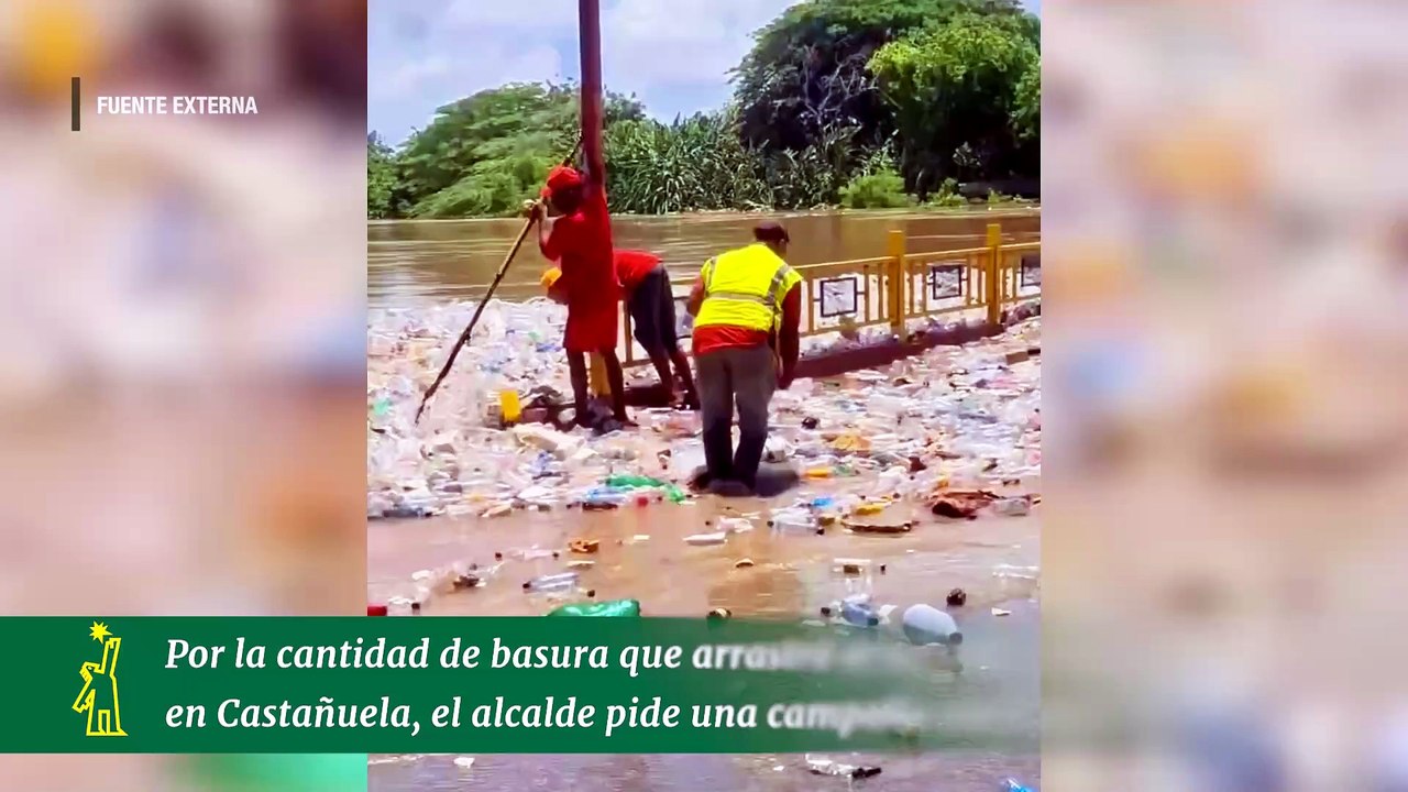 Por la cantidad de basura que arrastró el rio Villa Vásquez en Castañuela, el alcalde pide una campaña ciudadana