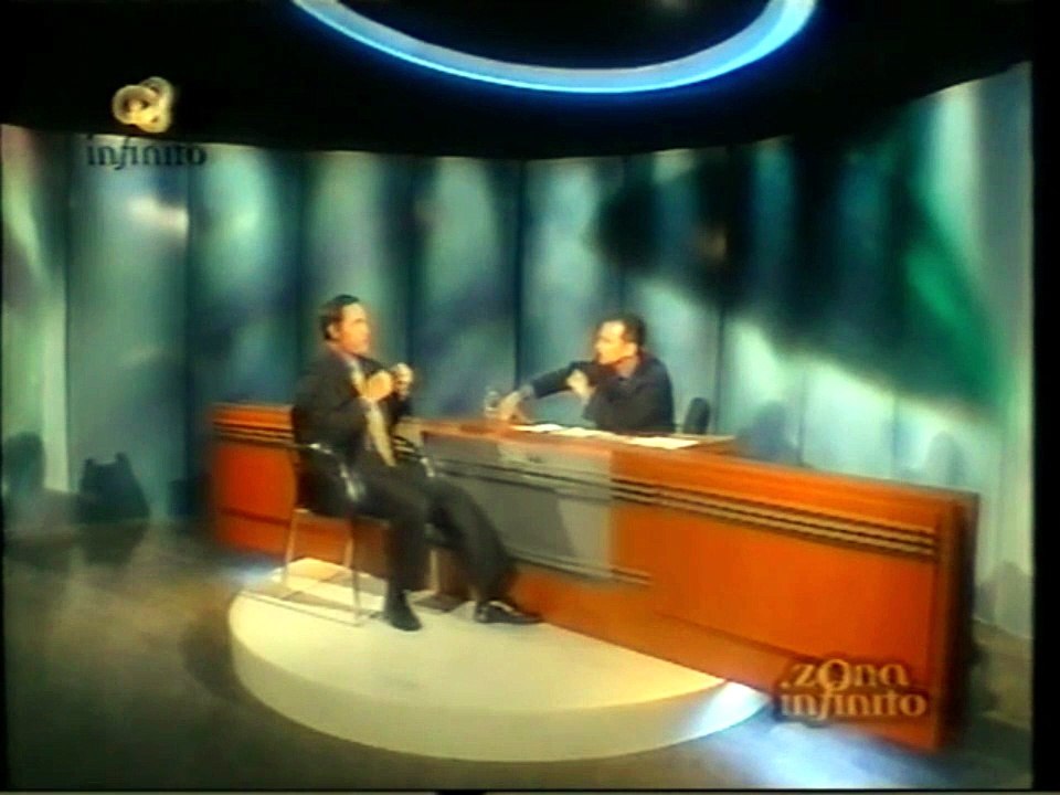 Sixto Paz Wells: 25 años de contacto extraterrestre [1ra parte] - Zona Infinito (Canal Infinito, circa 2000)