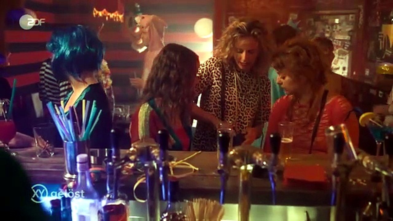 XY gelöst S05E01-Mord im Karneval