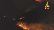 VIDEO L'incendio sul monte Faeta: che ha rischiato di far saltare Pisa-Lecce