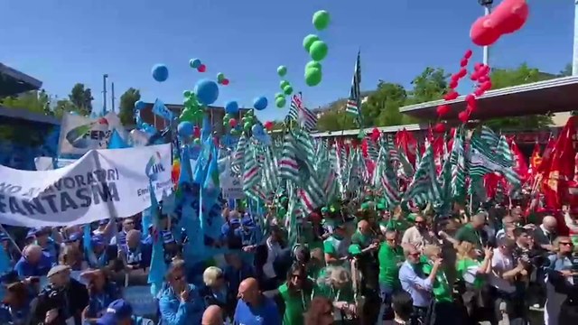 Primo Maggio a Marghera, i lavoratori alla manifestazione: «Difendiamo i nostri diritti»