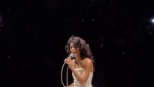 A Mesmerizing Night with Olivia Dean in Concert