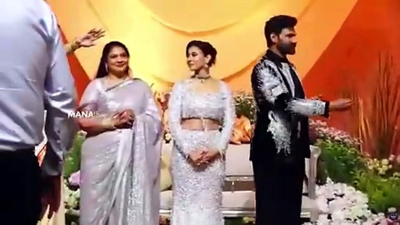 Nagarjuna and Naga Chaitanya @ Bellamkonda Sai Sreenivas Wedding Reception