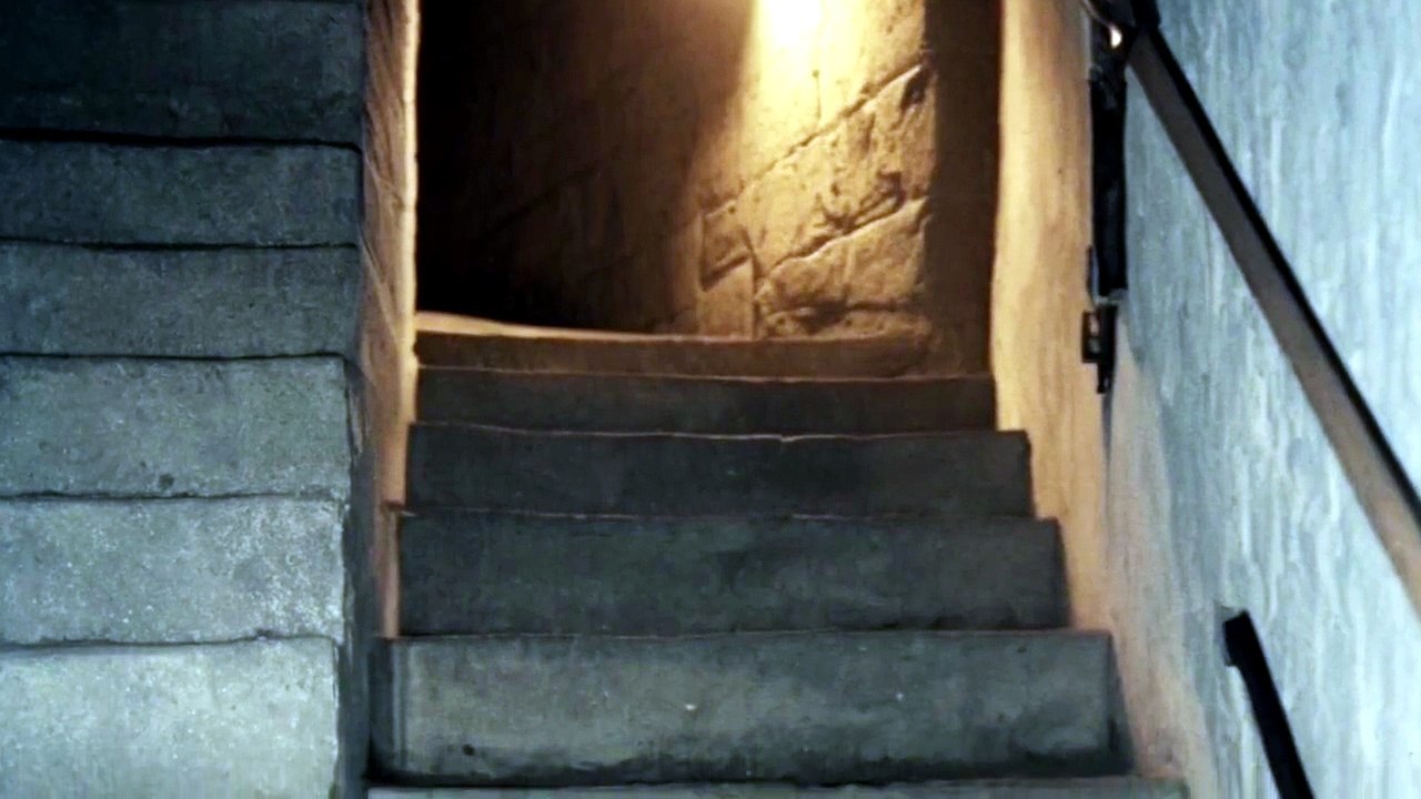 Ghostly Soldiers Haunt Halifax Fort - Nova Scotia Ghosts!