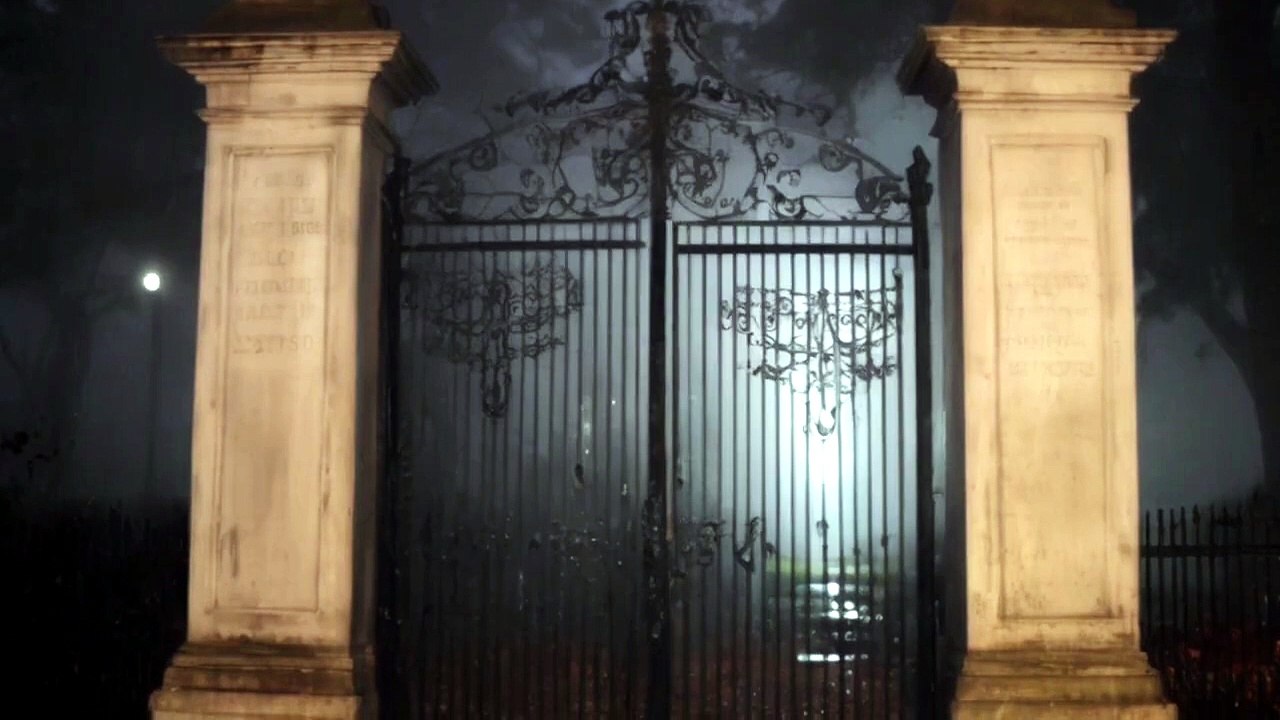 Haunted Colonial Park Cemetery - True Ghost Stories from Savannah Georgia