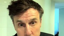 El ridículo de Roberto García Moritán mostró en TikTok su rutina matutina que incluye skin care y depilación