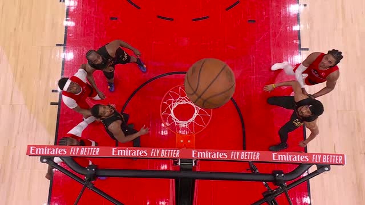 Barrett gets unbelievable bounce to win OT thriller