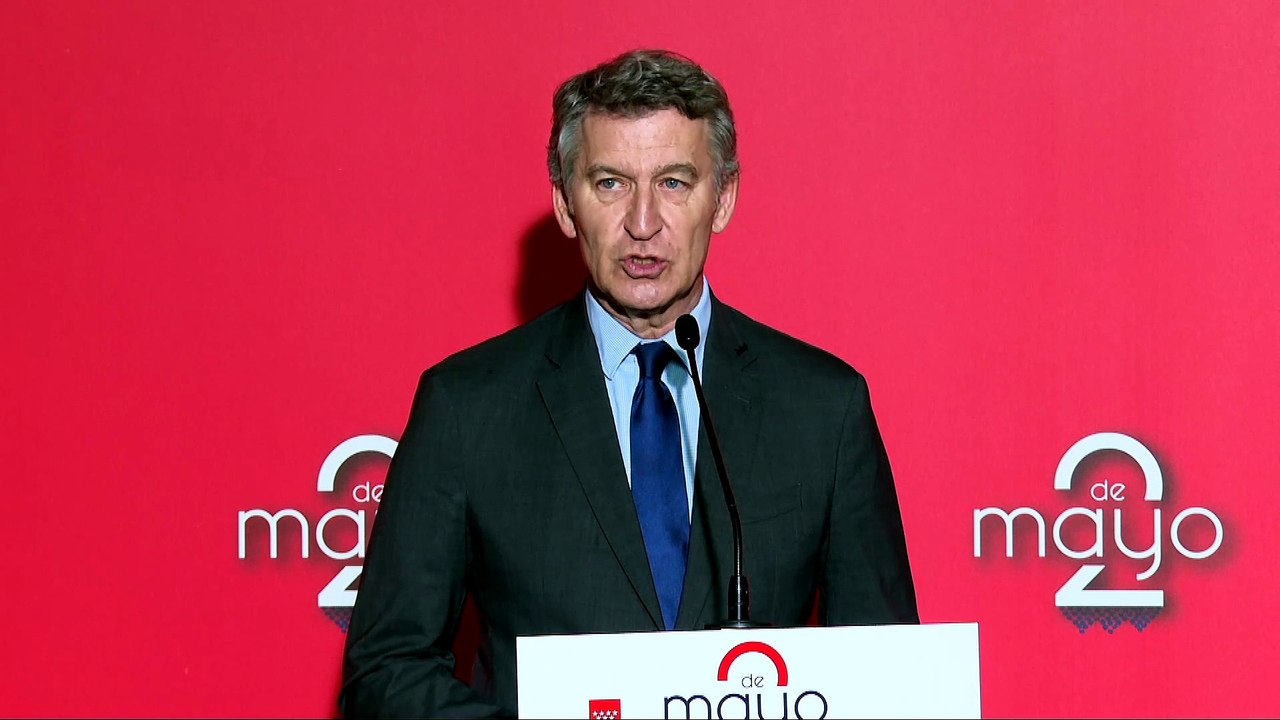 Feijóo exhibe buena sintonía con Ayuso en el 2 de mayo: "Madrid no necesita zancadillas, requiere acompañamiento"