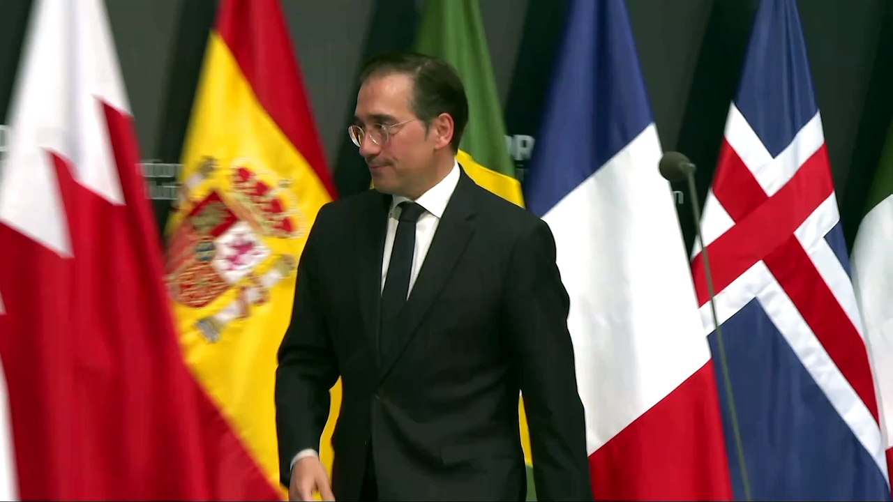 Albares afirma que el español detenido en la flotilla desembarca en Israel este sábado