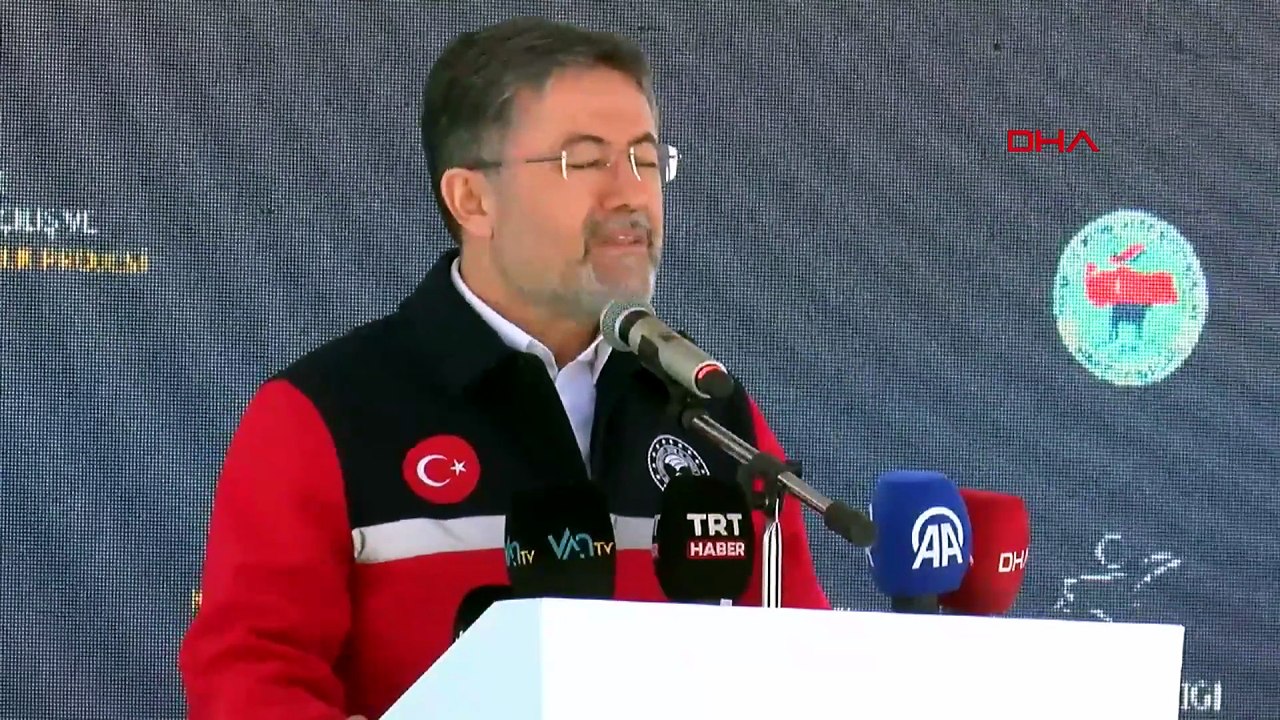 Bakan Yumaklı Van'da düve teslim töreninde konuştu