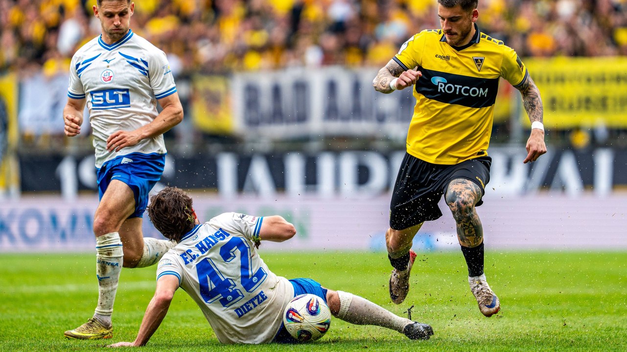 Irreguläre Bedingungen in Aachen? Selimbegovic: 'Ball im Matsch'