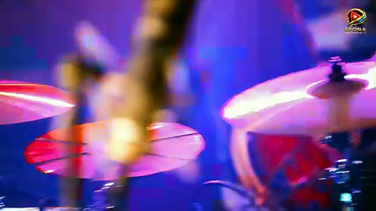 Efora TV - "SMOOTH" Live - part 2