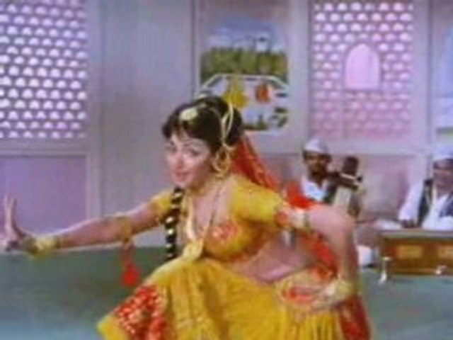 Duniya Ne Sun Lee Hai Chup Ke - Sharafat (1970)